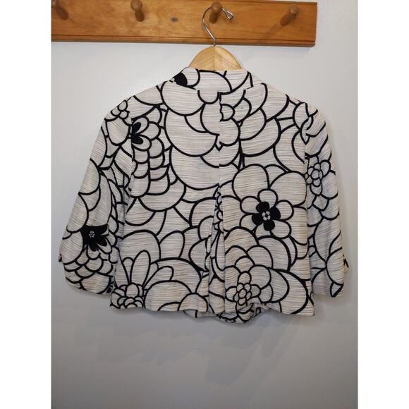 SAKS FIFTH AVENUE Floral Print Blazer Size 2 Womens Black White Cropped Jacket - Picture 2 of 10